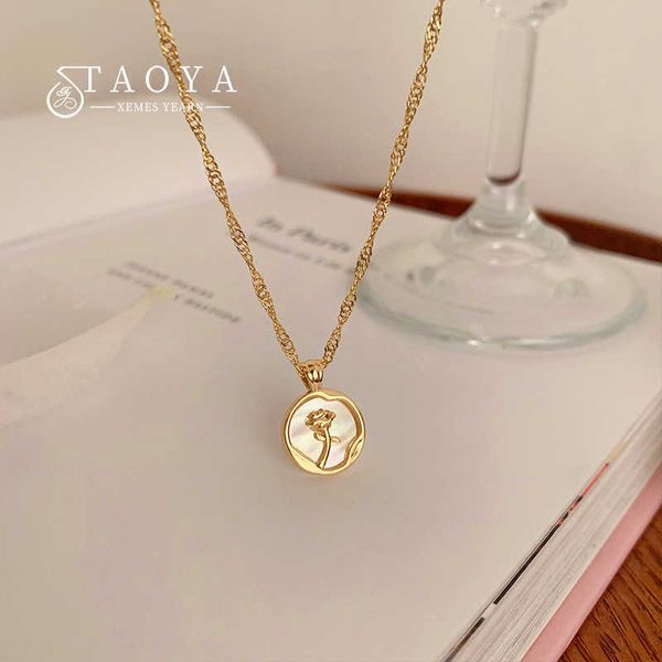 2022 new irregular round shell metal rose pendant stainless steel necklace for women's neck chain party luxury jewelry, Silver
2022 new irregular round shell metal rose pendant stainless steel necklace for women's neck chain party luxury jewelry, Silver