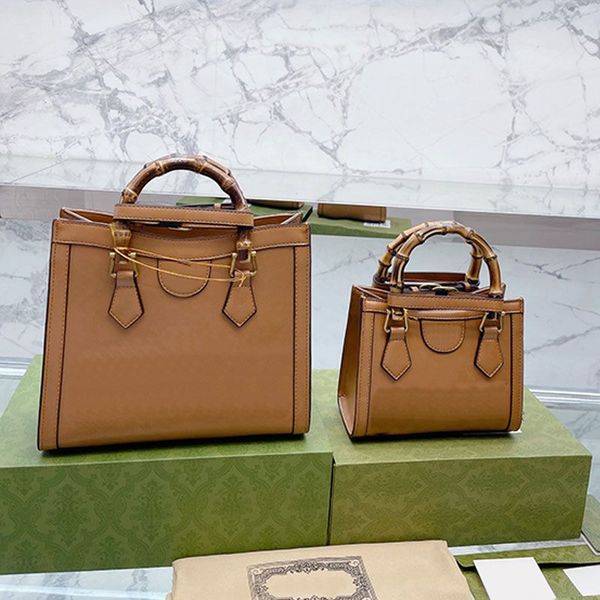 designer luxury women the tote bag fashion versatile handbags shoulder crossbody bags purse telfars totes large capacity saddle wallets 7a 2
designer luxury women the tote bag fashion versatile handbags shoulder crossbody bags purse telfars totes large capacity saddle wallets 7a 2