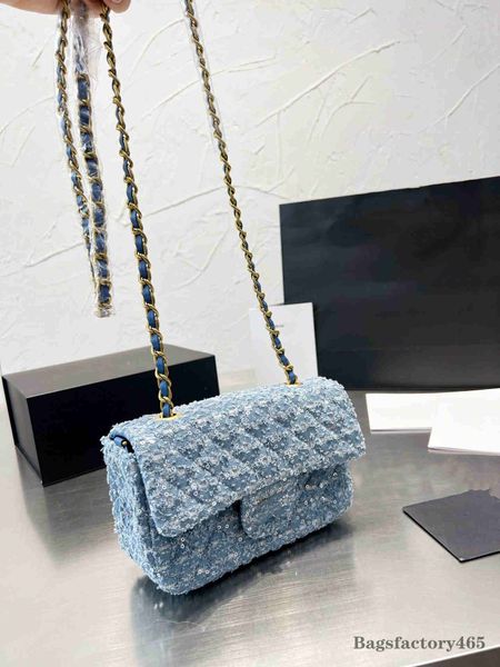women's luxury designers shoulder bags tote 2023 new fashion clamshell two-tone woven envelope bag texture gold metal strap crossbody b
women's luxury designers shoulder bags tote 2023 new fashion clamshell two-tone woven envelope bag texture gold metal strap crossbody b