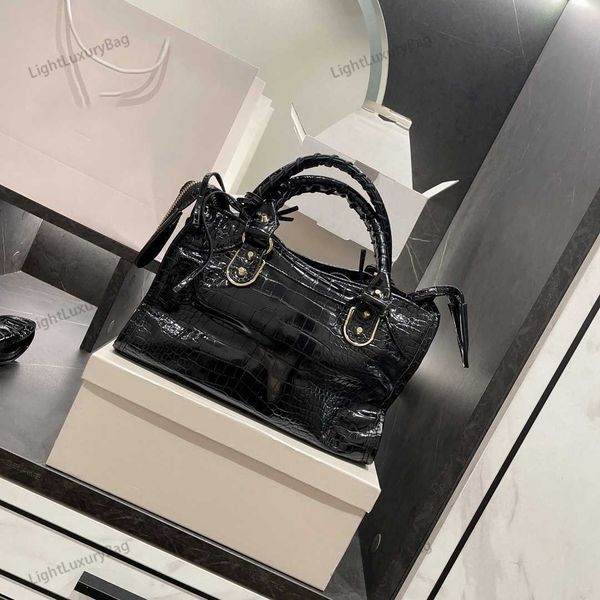 5a personalized motorcycle bag shoulder designer leather wallet quality crossbody for women classic famous brand shopping purses 220921
5a personalized motorcycle bag shoulder designer leather wallet quality crossbody for women classic famous brand shopping purses 220921