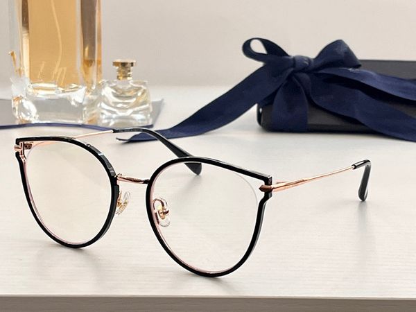 optical eyeglasses for men and women retro 026 style anti-blue light lenses full frame random box, White;black
optical eyeglasses for men and women retro 026 style anti-blue light lenses full frame random box, White;black