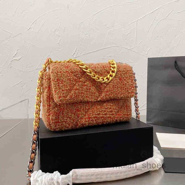 2022 evening bags designer woolen shoulder bag lady diamond handbags chain crossbody diamond bags chain lady purse
2022 evening bags designer woolen shoulder bag lady diamond handbags chain crossbody diamond bags chain lady purse