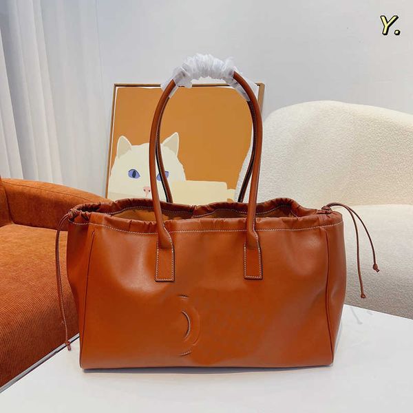 shoulder bag celibag tote bag casual designer bags ladies crossbody leather handbag large capacity shopping wallet 220915
shoulder bag celibag tote bag casual designer bags ladies crossbody leather handbag large capacity shopping wallet 220915