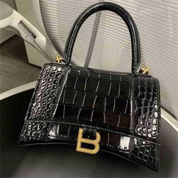 designer balencaigass handbags fashion bags women's hourglass bag leather light shoulder messenger portable
designer balencaigass handbags fashion bags women's hourglass bag leather light shoulder messenger portable