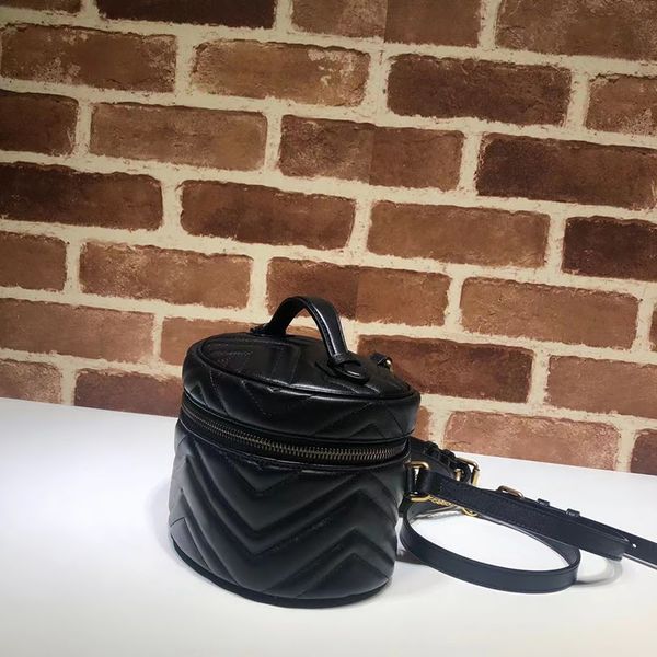 7a designer bucket bag womens bag shoulder tote crossbody bags handbag plain 1855088 genuine leather women cross body cell phone pocket fash
7a designer bucket bag womens bag shoulder tote crossbody bags handbag plain 1855088 genuine leather women cross body cell phone pocket fash