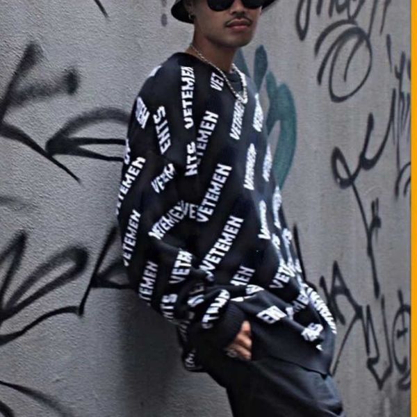 mens sweatshirt vetemen designer sweater letter embroidered loose knitted sweaters man wool pullover women coat, White;black
mens sweatshirt vetemen designer sweater letter embroidered loose knitted sweaters man wool pullover women coat, White;black