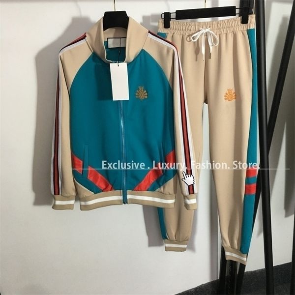 women's two piece pants luxury designer branded letter embroidery set outfits for women clothes sport and baseball shirt sets 220926, White
women's two piece pants luxury designer branded letter embroidery set outfits for women clothes sport and baseball shirt sets 220926, White
