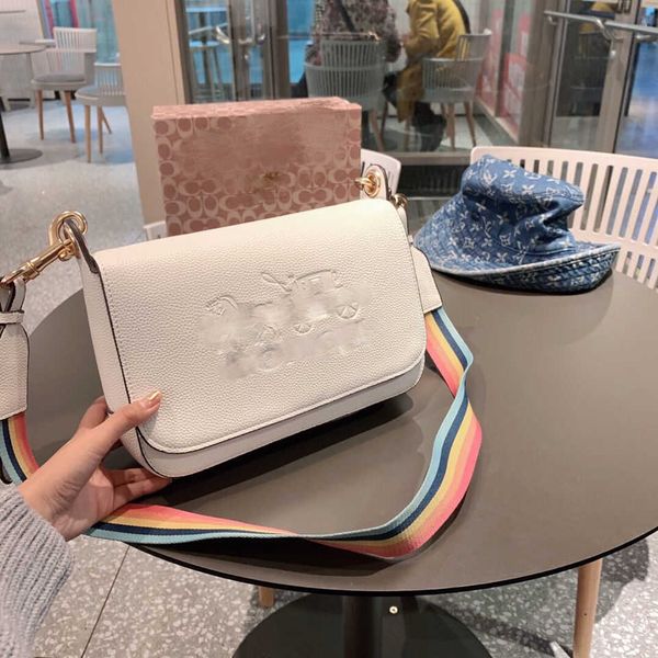 shoulder bag 2022 new messenger bag women's embossed rainbow shoulder strap single shoulder messenger senior western-style flip small s
shoulder bag 2022 new messenger bag women's embossed rainbow shoulder strap single shoulder messenger senior western-style flip small s