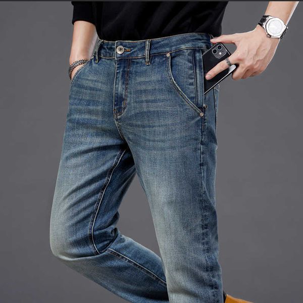 men's jeans retro blue autumn winter regular fit casual trousers male classic style all match denim pants 220923
men's jeans retro blue autumn winter regular fit casual trousers male classic style all match denim pants 220923