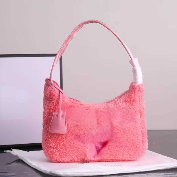 shoulder bags autumn and winter down bag women's 2022 new hobo armpit bag feeling versatile fashion one shoulder handbag
shoulder bags autumn and winter down bag women's 2022 new hobo armpit bag feeling versatile fashion one shoulder handbag