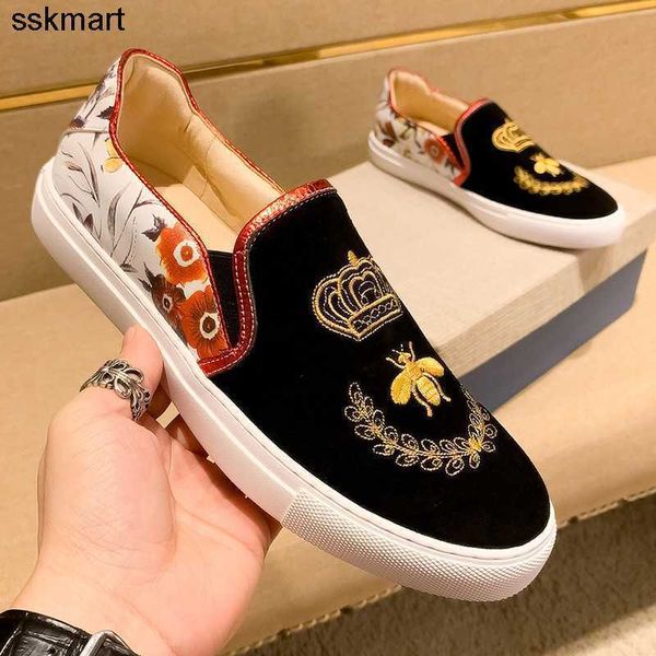 dress shoes luxury little bee black men summer fashion brand leather casual shoes bean lazy sneakers
dress shoes luxury little bee black men summer fashion brand leather casual shoes bean lazy sneakers