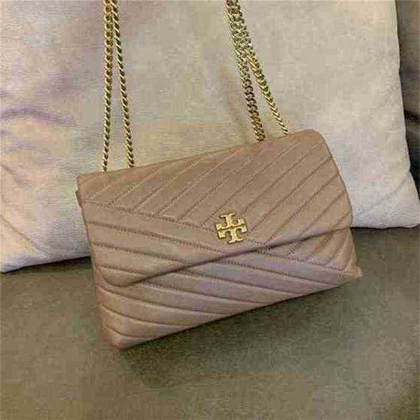 designer eleanor torysburchs women bag kira sheepskin chain tb large capacity rhomboid flap single shoulder messenger bag
designer eleanor torysburchs women bag kira sheepskin chain tb large capacity rhomboid flap single shoulder messenger bag