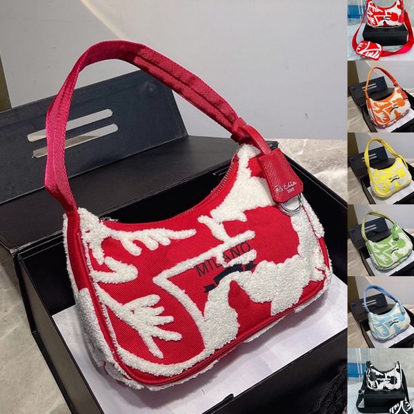 hobo shoulder bag terry floral embroidery handbags purse fur armpit bag contrast color woven tape handle independent zipper wallet coin wall
hobo shoulder bag terry floral embroidery handbags purse fur armpit bag contrast color woven tape handle independent zipper wallet coin wall