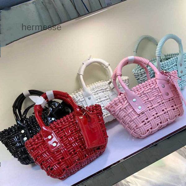 designer luxury women bag bottegas handbag fashion inclined shoulder womens bags versatile purses totes large capacity saddle venetas wallet
designer luxury women bag bottegas handbag fashion inclined shoulder womens bags versatile purses totes large capacity saddle venetas wallet