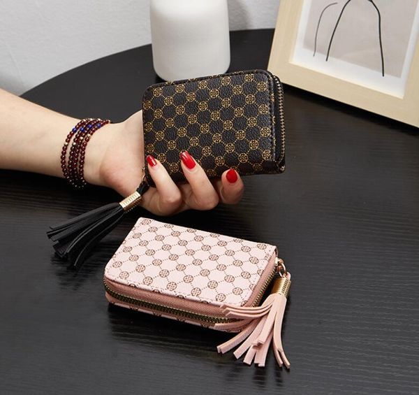 classic printed short women's wallets multi card pocket portable card bag ladies wallet feminina trend holder, Red;black
classic printed short women's wallets multi card pocket portable card bag ladies wallet feminina trend holder, Red;black