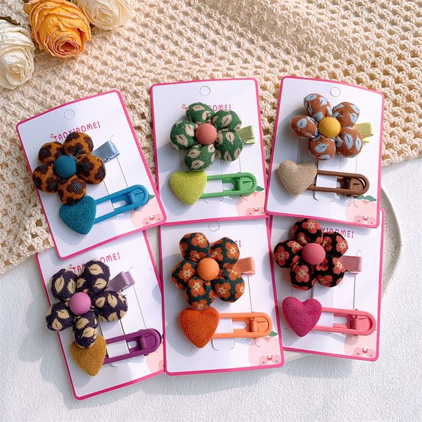 2 pcs new autumn fashion sweet girl love hairpins korean children's printed fabric cotton flower barrettes hair accessories, Slivery;white
2 pcs new autumn fashion sweet girl love hairpins korean children's printed fabric cotton flower barrettes hair accessories, Slivery;white