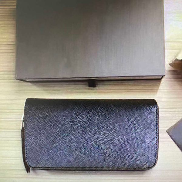 m61864 embossed empreint leather zippy wallet for women long zipper cowhide card holders purses woman wallets with box 61864, Red;black
m61864 embossed empreint leather zippy wallet for women long zipper cowhide card holders purses woman wallets with box 61864, Red;black