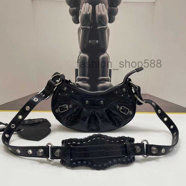 pochette bag 5a quality women le gole motorcycle shoulder bags luxury designers genuine leather crossbody clutch purse crocodile pattern hal
pochette bag 5a quality women le gole motorcycle shoulder bags luxury designers genuine leather crossbody clutch purse crocodile pattern hal