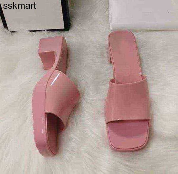 slippers designer luxury women summer rubber sandals beach slide fashion scuffs slippers indoor shoes with box, Black
slippers designer luxury women summer rubber sandals beach slide fashion scuffs slippers indoor shoes with box, Black