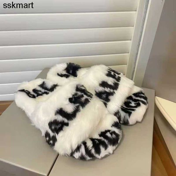 slippers designer luxury balencaigass paris home woolen fashion brand women new net infrared wear letter embroidered lamb wool one line flat, Black
slippers designer luxury balencaigass paris home woolen fashion brand women new net infrared wear letter embroidered lamb wool one line flat, Black