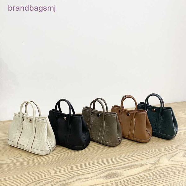 bag herme cowhide lychee pattern garden bag mini cowhide hand 2022 new summer messenger
bag herme cowhide lychee pattern garden bag mini cowhide hand 2022 new summer messenger