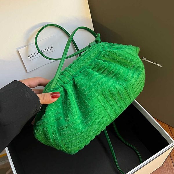bags luxury brand women's cloud tote designer female shoulder messenger 2022 fall trend striped purse and handbag lady clutch y2209
bags luxury brand women's cloud tote designer female shoulder messenger 2022 fall trend striped purse and handbag lady clutch y2209