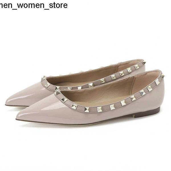 dress shoes heel shoes designer heels famous brand riveted pointed flat sandals summer women, Black
dress shoes heel shoes designer heels famous brand riveted pointed flat sandals summer women, Black