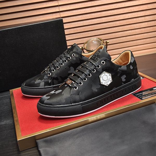 casual shoes 2023 trainer letter designer leather metal decoration men fashion low to help leathers camouflage joining together, Black
casual shoes 2023 trainer letter designer leather metal decoration men fashion low to help leathers camouflage joining together, Black