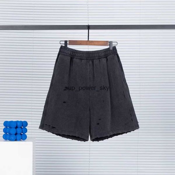 mens shorts designer balencaigass pants 2022 summer new style dilapidated hole washing double hook embroidered paris boys shorts loose sweat, White;black
mens shorts designer balencaigass pants 2022 summer new style dilapidated hole washing double hook embroidered paris boys shorts loose sweat, White;black