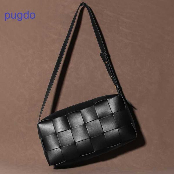 bottegas venetta bags brick shoulder bag bottegas handbags online shop autumn and winter 2023 new woven pillow bag 753x
bottegas venetta bags brick shoulder bag bottegas handbags online shop autumn and winter 2023 new woven pillow bag 753x