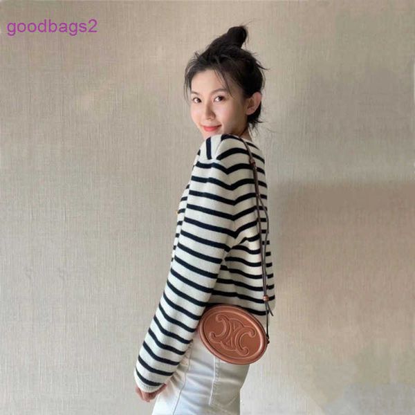 bag celins lisa's same triumphal arch moon cake bag leather mini pig nose female messenger mini one shoulder small round jcoo m68q
bag celins lisa's same triumphal arch moon cake bag leather mini pig nose female messenger mini one shoulder small round jcoo m68q