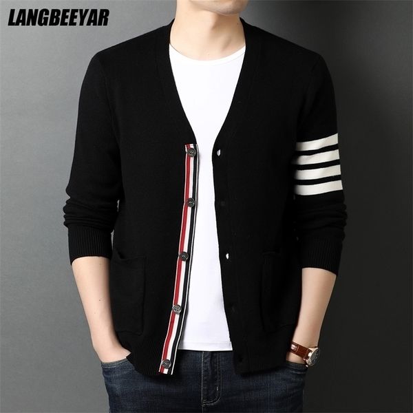 men's sweaters grade autum winter brand fashion knitted men cardigan sweater black korean casual coats jacket mens clothing 220927, White;black
men's sweaters grade autum winter brand fashion knitted men cardigan sweater black korean casual coats jacket mens clothing 220927, White;black