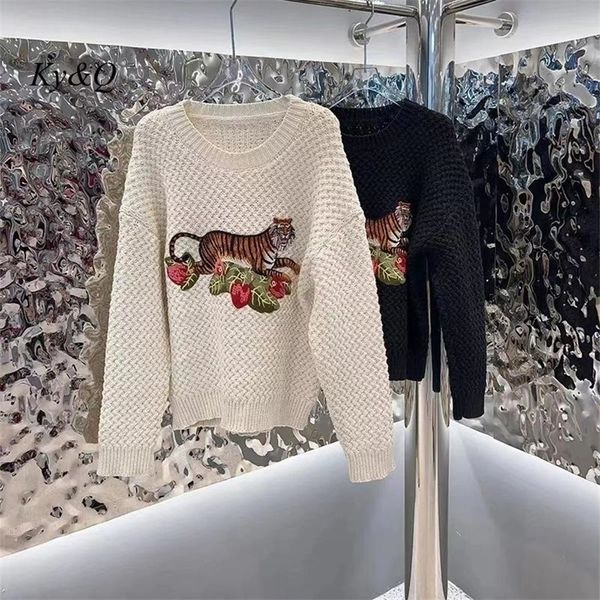 womens sweaters autumn and winter women contrast color tiger animal embroidery hollow fashion loose pullover sweater knitted 220923, White;black
womens sweaters autumn and winter women contrast color tiger animal embroidery hollow fashion loose pullover sweater knitted 220923, White;black