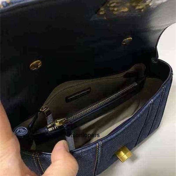 tory tote bag tb handbag luxury capacity torrys shoulder packs burchs messenger bags crossbody tbs ladies shopping handbags zhouzhoubao123 3
tory tote bag tb handbag luxury capacity torrys shoulder packs burchs messenger bags crossbody tbs ladies shopping handbags zhouzhoubao123 3