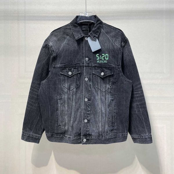 paris fashion brand b home autumn and winter new luminous 520 confession reflective letters washing water used denim jacket, Black;brown
paris fashion brand b home autumn and winter new luminous 520 confession reflective letters washing water used denim jacket, Black;brown