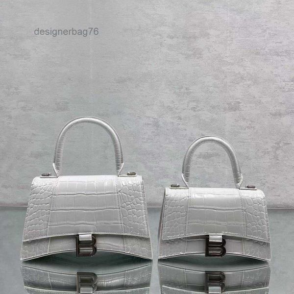 buckle 2022 hourglass designer bags letter bbalencaig'as home fashion b trend leather crocodile pattern single shoulder portable messen
buckle 2022 hourglass designer bags letter bbalencaig'as home fashion b trend leather crocodile pattern single shoulder portable messen