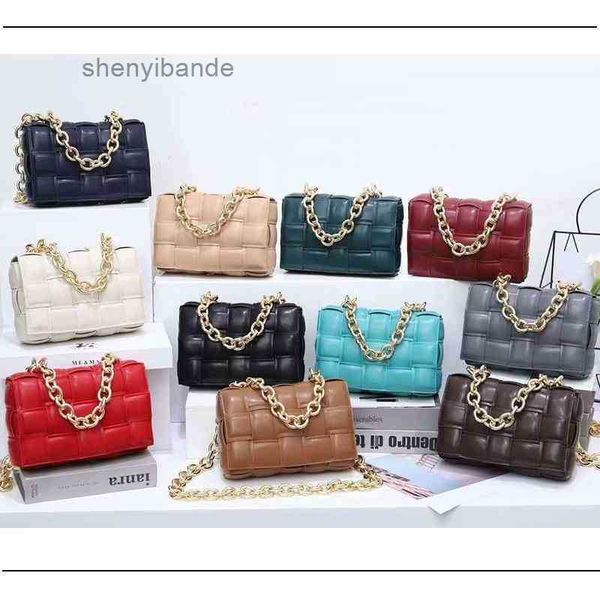 designer handbag bottegaas bags venetas bag leather woven bags thick chain messenger pillow portable shoulder soft women's small square
designer handbag bottegaas bags venetas bag leather woven bags thick chain messenger pillow portable shoulder soft women's small square