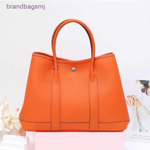 bag herme large capacity fashionable leather women's bag layer cowhide garden tongqin multi-function hand large one shoulder slant span
bag herme large capacity fashionable leather women's bag layer cowhide garden tongqin multi-function hand large one shoulder slant span