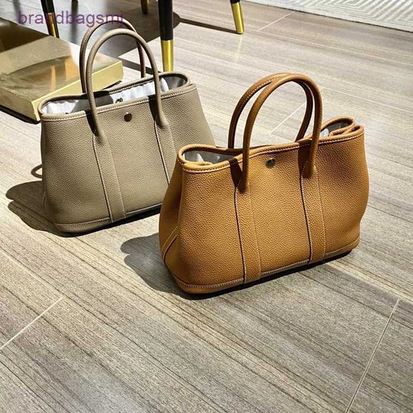 bag herme 2022 new non-standard garden handbag large capacity tote bag ribbon decorative
bag herme 2022 new non-standard garden handbag large capacity tote bag ribbon decorative