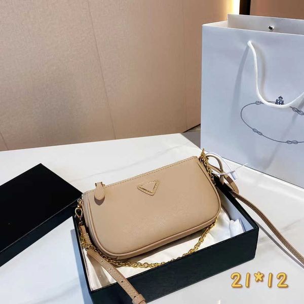 designer luxury women the tote bag fashion versatile handbags shoulder crossbody bags purse telfars totes large capacity saddle wallets 7a 8
designer luxury women the tote bag fashion versatile handbags shoulder crossbody bags purse telfars totes large capacity saddle wallets 7a 8