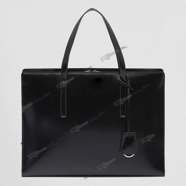 re-edition 1995 brushed-leather handbag bags geometric silhouette screen-printed lettering logo leather handles purses keychain large mini t
re-edition 1995 brushed-leather handbag bags geometric silhouette screen-printed lettering logo leather handles purses keychain large mini t