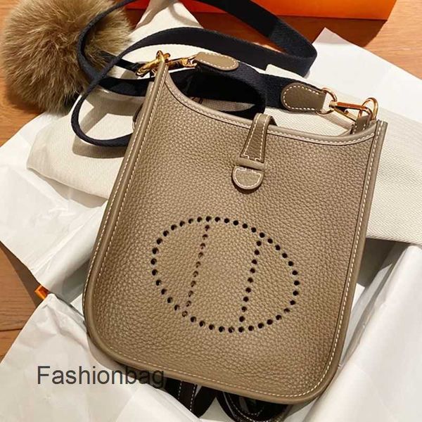 hermee bag litchi evelyn designer woman hollowed out bags women's bucket head layer cow leather one shoulder cross mobile phone o15d
hermee bag litchi evelyn designer woman hollowed out bags women's bucket head layer cow leather one shoulder cross mobile phone o15d
