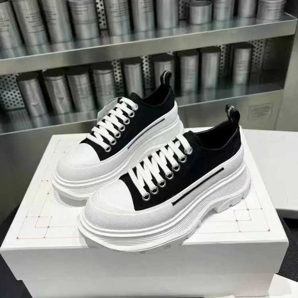 classic women lady new white platform shoes popular canvas leather footwear sneaker rubber soles lace up trainers 35-40
classic women lady new white platform shoes popular canvas leather footwear sneaker rubber soles lace up trainers 35-40