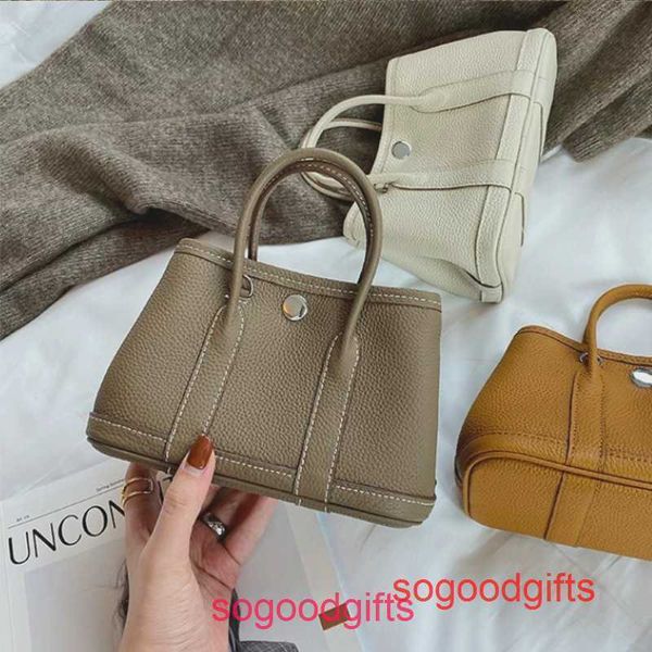 garden party bags women crossbody herme designer tote handbags bag 2022 new mini leather garden bag women's large capacity bucke
garden party bags women crossbody herme designer tote handbags bag 2022 new mini leather garden bag women's large capacity bucke