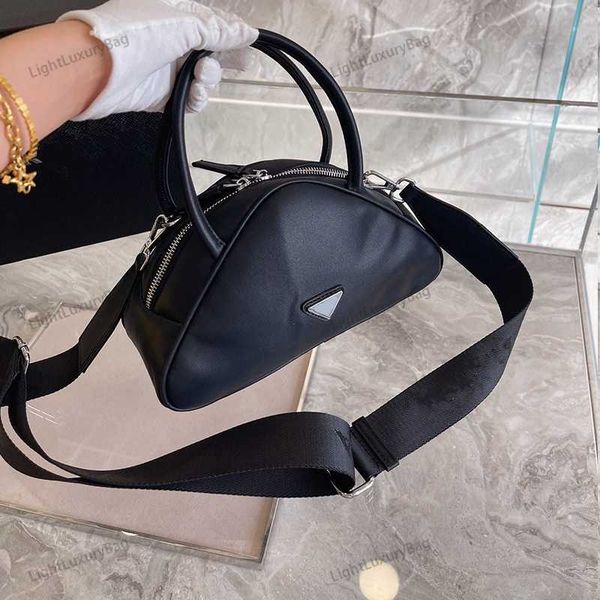 shoulder bag fashion triangle designer leather wallet quality crossbody for women classic famous brand shopping purses 220302
shoulder bag fashion triangle designer leather wallet quality crossbody for women classic famous brand shopping purses 220302