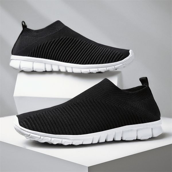 dress shoes ultralight comfortable casual couple men women sock mouth walking sneakers soft summer big size 35-47 220924, Black
dress shoes ultralight comfortable casual couple men women sock mouth walking sneakers soft summer big size 35-47 220924, Black
