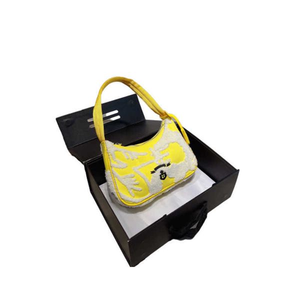 designer luxury women the tote bag fashion versatile handbags shoulder crossbody bags purse telfars totes large capacity saddle wallets 7a k
designer luxury women the tote bag fashion versatile handbags shoulder crossbody bags purse telfars totes large capacity saddle wallets 7a k