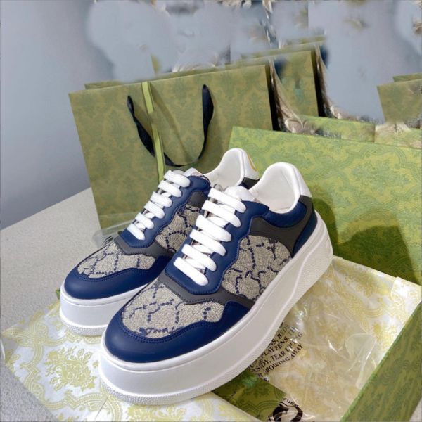 breathable shoes luxury design mens spring 2022 new womens casual shoes fashion trend leather sports sneakers size 35 - 45
breathable shoes luxury design mens spring 2022 new womens casual shoes fashion trend leather sports sneakers size 35 - 45