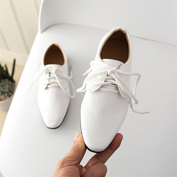 sneakers spring autumn kids pu leather shoes boy baby soft bottom toddler children nonslip casual flat a968 220924, Black;red
sneakers spring autumn kids pu leather shoes boy baby soft bottom toddler children nonslip casual flat a968 220924, Black;red