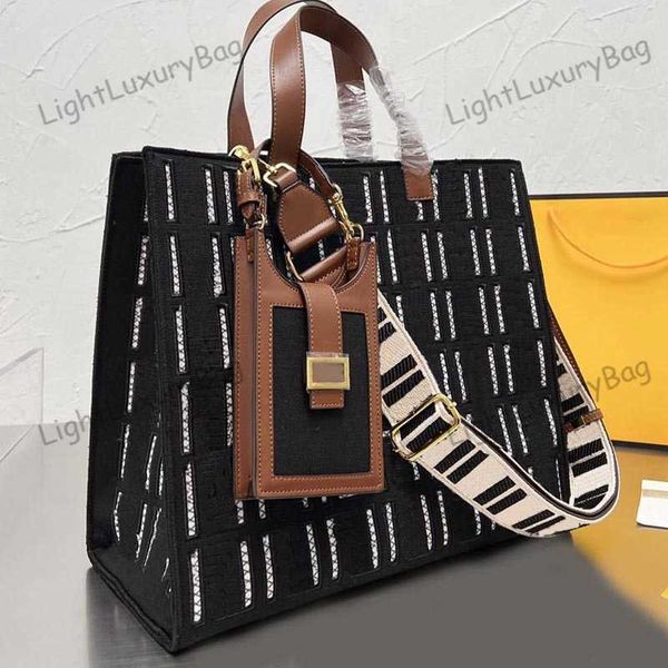 high capacity convenient shoulder bag designer fashion crossbody for women classic famous brand shopping purses 220202
high capacity convenient shoulder bag designer fashion crossbody for women classic famous brand shopping purses 220202